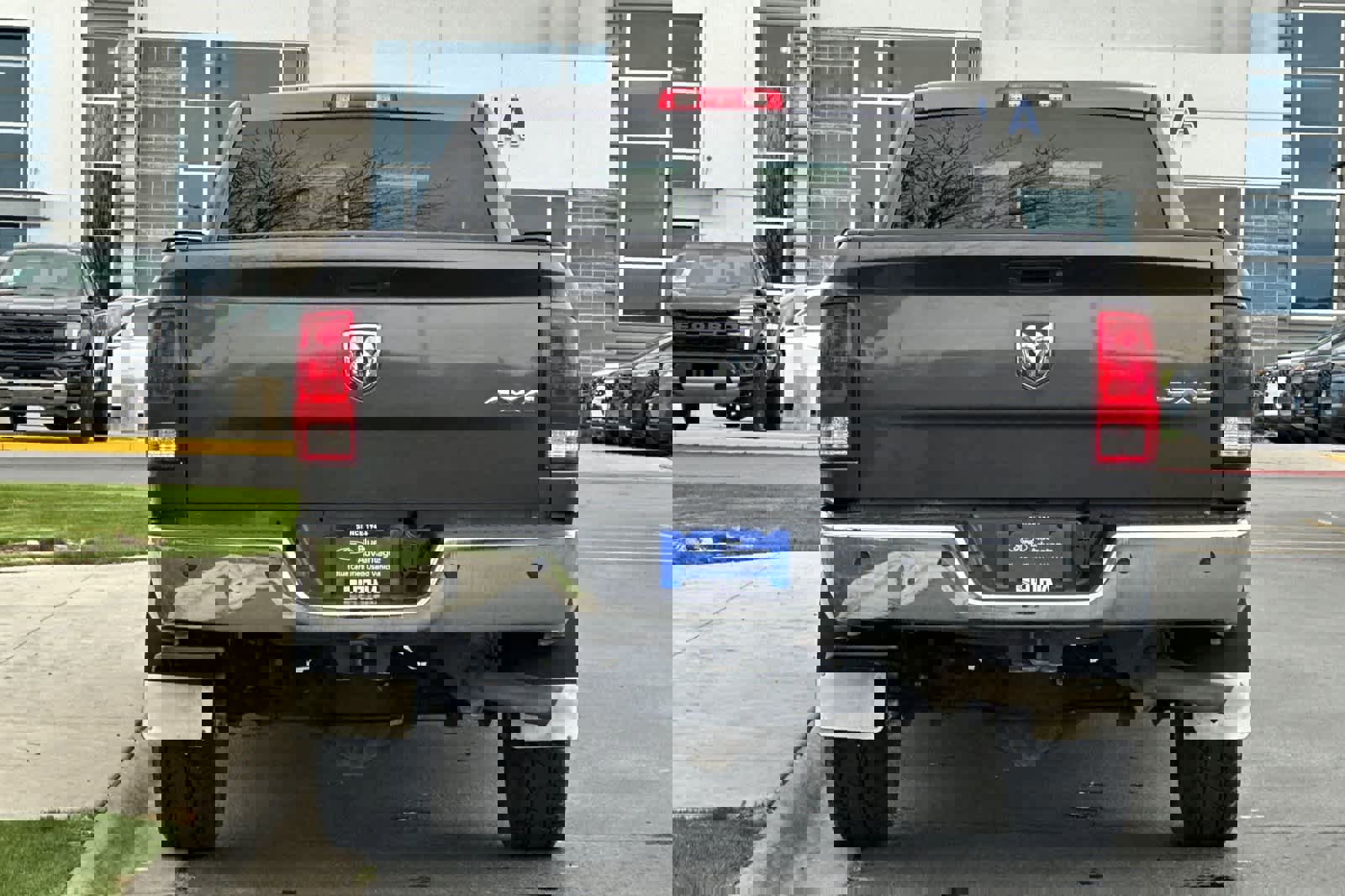 Used 2018 RAM 2500 Tradesman w/ Chrome Appearance Group image 4