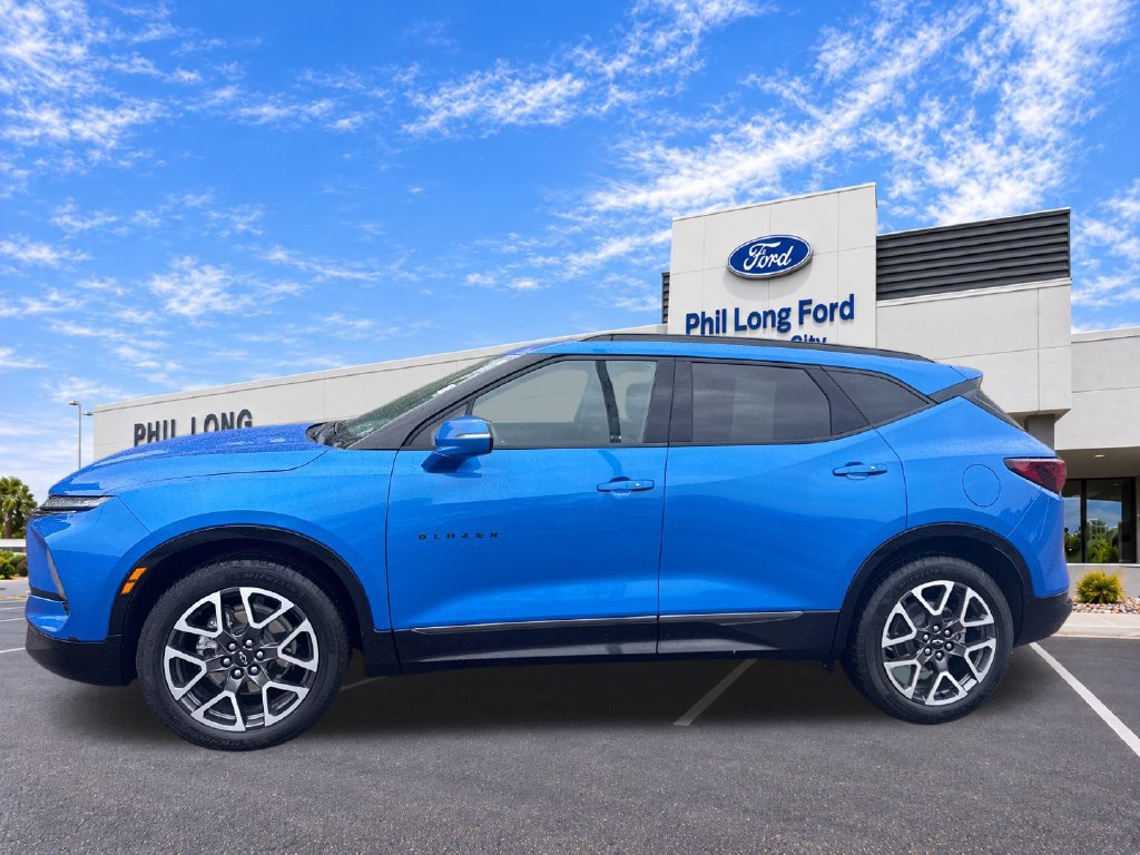 Used 2025 Chevrolet Blazer RS FWD image 5