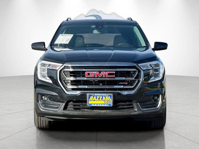 Used 2023 GMC Terrain AT4 image 8