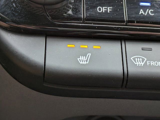 Used 2023 Hyundai Elantra SEL w/ Convenience Package image 27