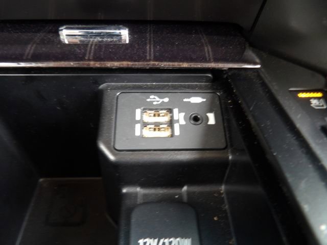 Used 2023 Lexus GX 460 Luxury w/ Accessory Package AWD/4WD image 19
