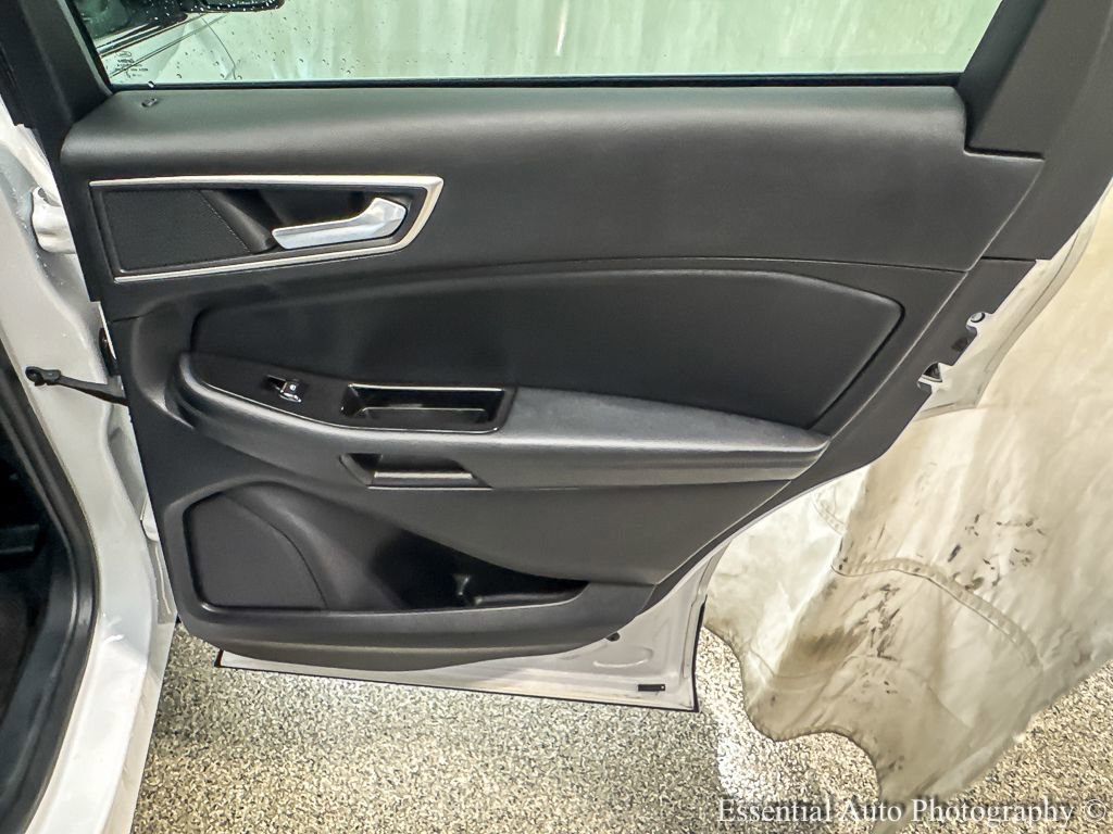Certified 2018 Ford Edge SEL w/ Equipment Group 201A image 23