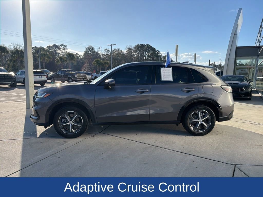 Used 2023 Honda HR-V EX-L image 2