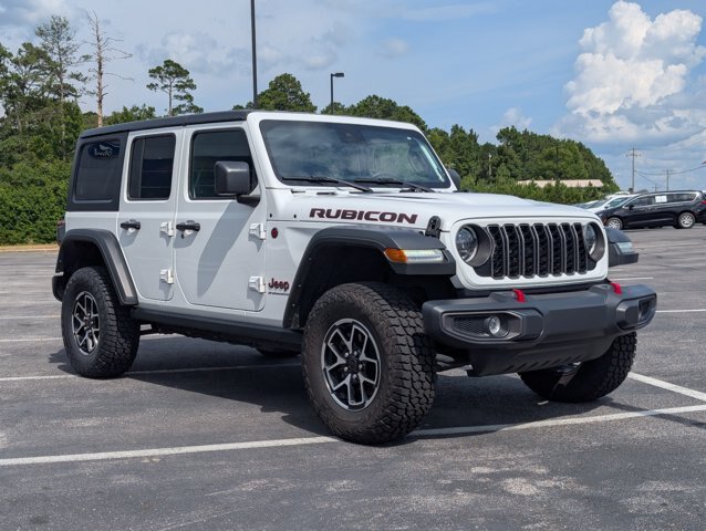 Used 2024 Jeep Wrangler Unlimited Rubicon AWD/4WD image 7