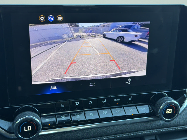 Used 2026 Chevrolet Colorado LT RWD image 36
