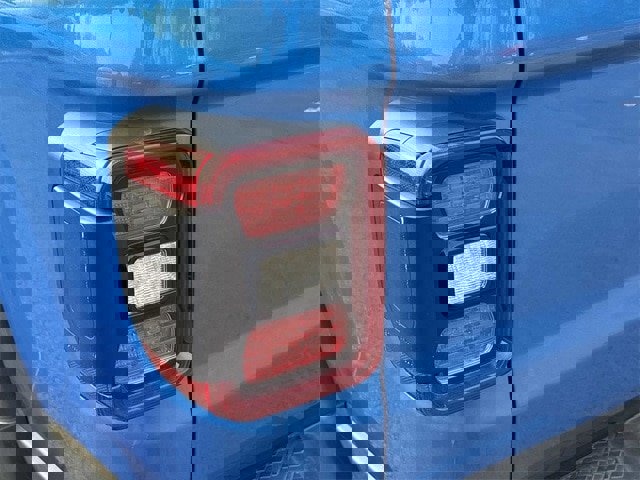 Used 2024 Jeep Gladiator Mojave image 12