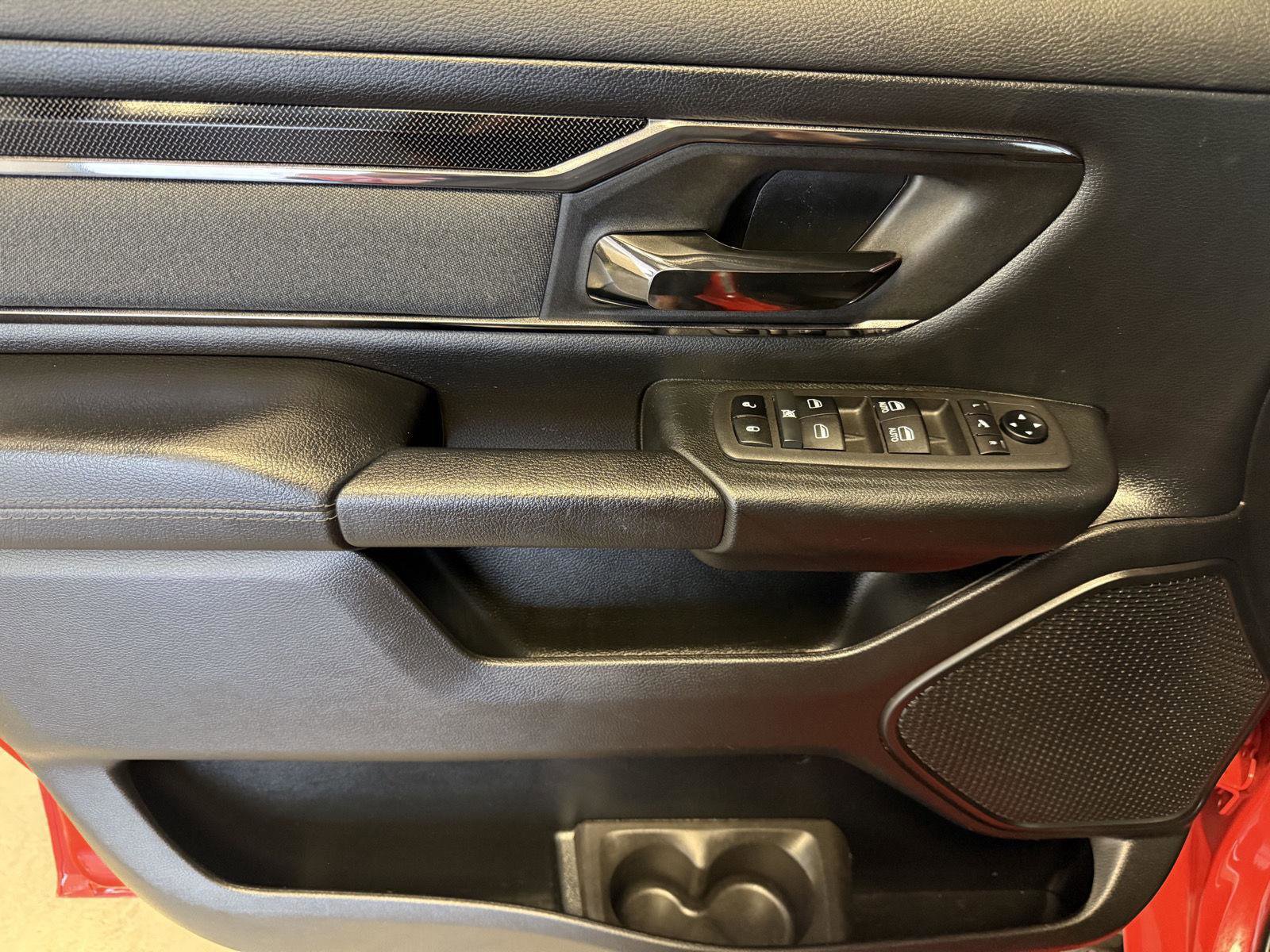 Used 2021 RAM 1500 Big Horn w/ Built-to-serve Edition image 25