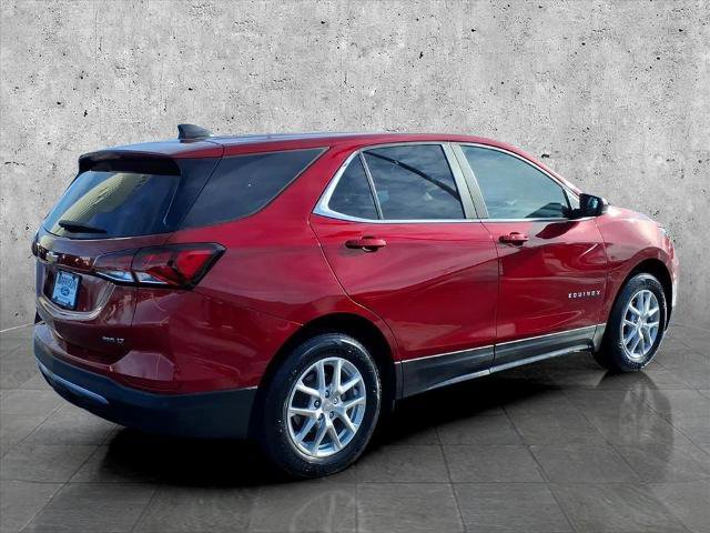 Used 2023 Chevrolet Equinox LT image 3