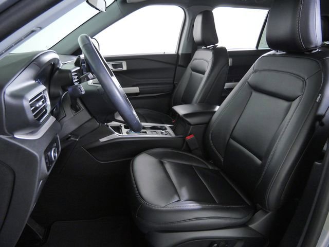 Certified 2024 Ford Explorer XLT w/ Equipment Group 202A AWD/4WD image 22