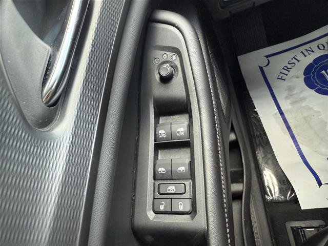 Used 2024 Jeep Grand Cherokee Altitude AWD/4WD image 13