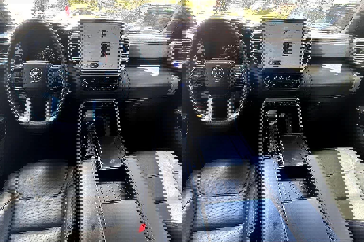 Used 2024 Toyota Tundra Platinum image 12