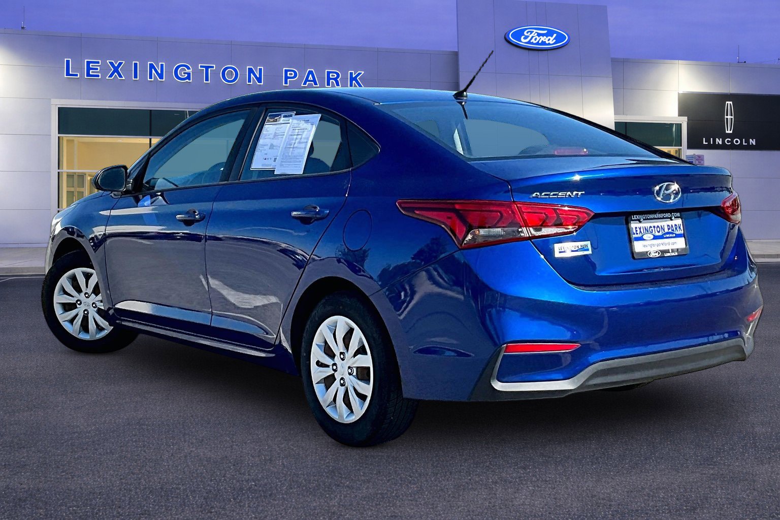 Used 2018 Hyundai Accent SE FWD image 4