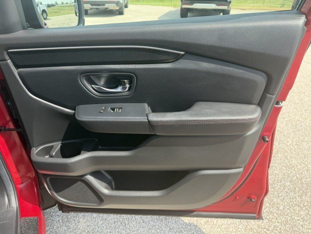 Used 2025 Honda Pilot Black Edition image 41