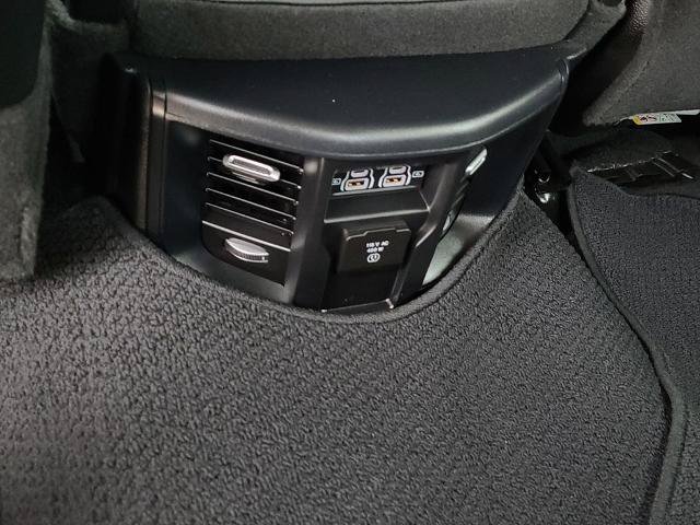 Used 2024 RAM 2500 Laramie w/ Safety Group AWD/4WD image 18
