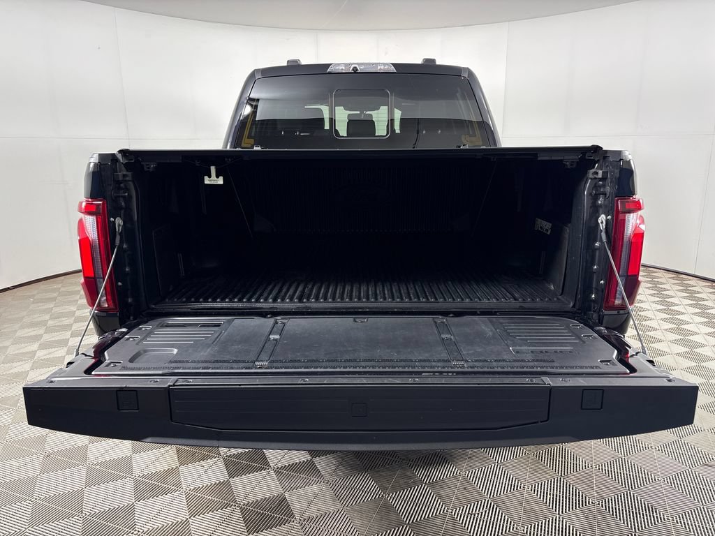 Certified 2025 Ford F150 Raptor w/ Equipment Group 803A Raptor R AWD/4WD image 24