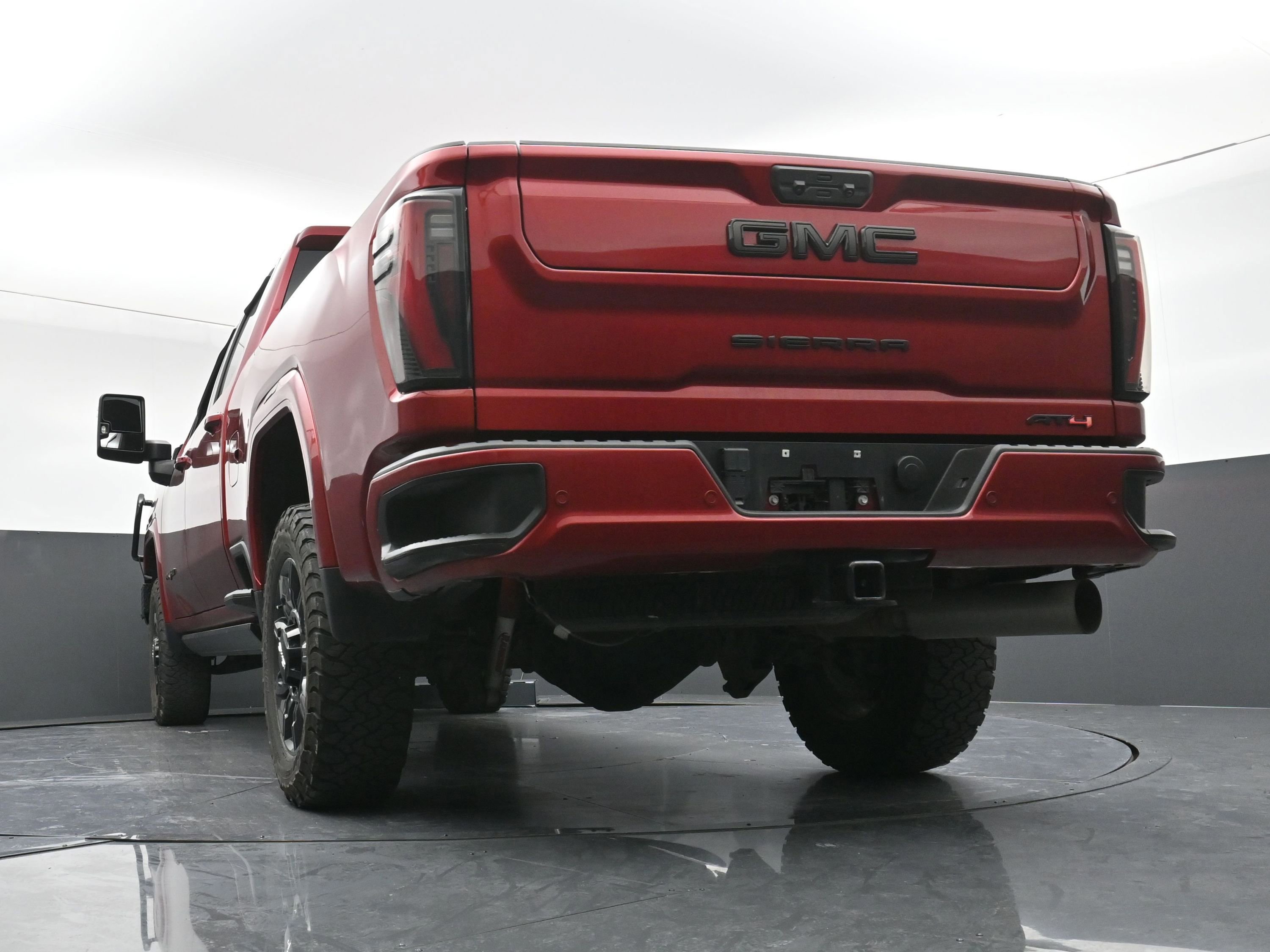 Used 2024 GMC Sierra 2500 AT4 w/ AT4 Premium Plus Package image 11