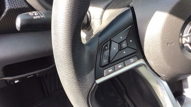 Used 2024 Nissan Kicks SV image 17