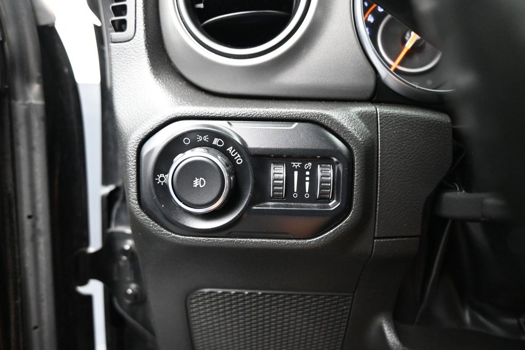 Used 2022 Jeep Wrangler Unlimited Sport AWD/4WD image 12