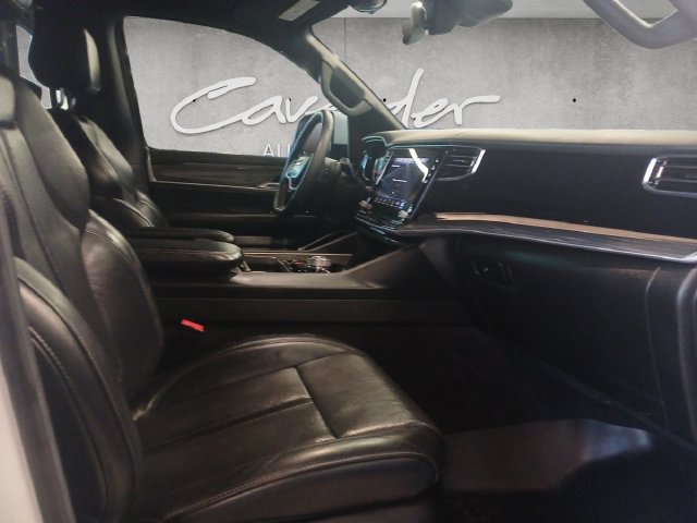 Used 2022 Jeep Wagoneer Series III w/ Premium Group I AWD/4WD image 25