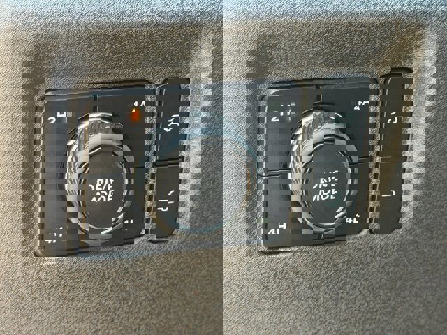 Certified 2025 Ford Expedition Max Platinum image 24