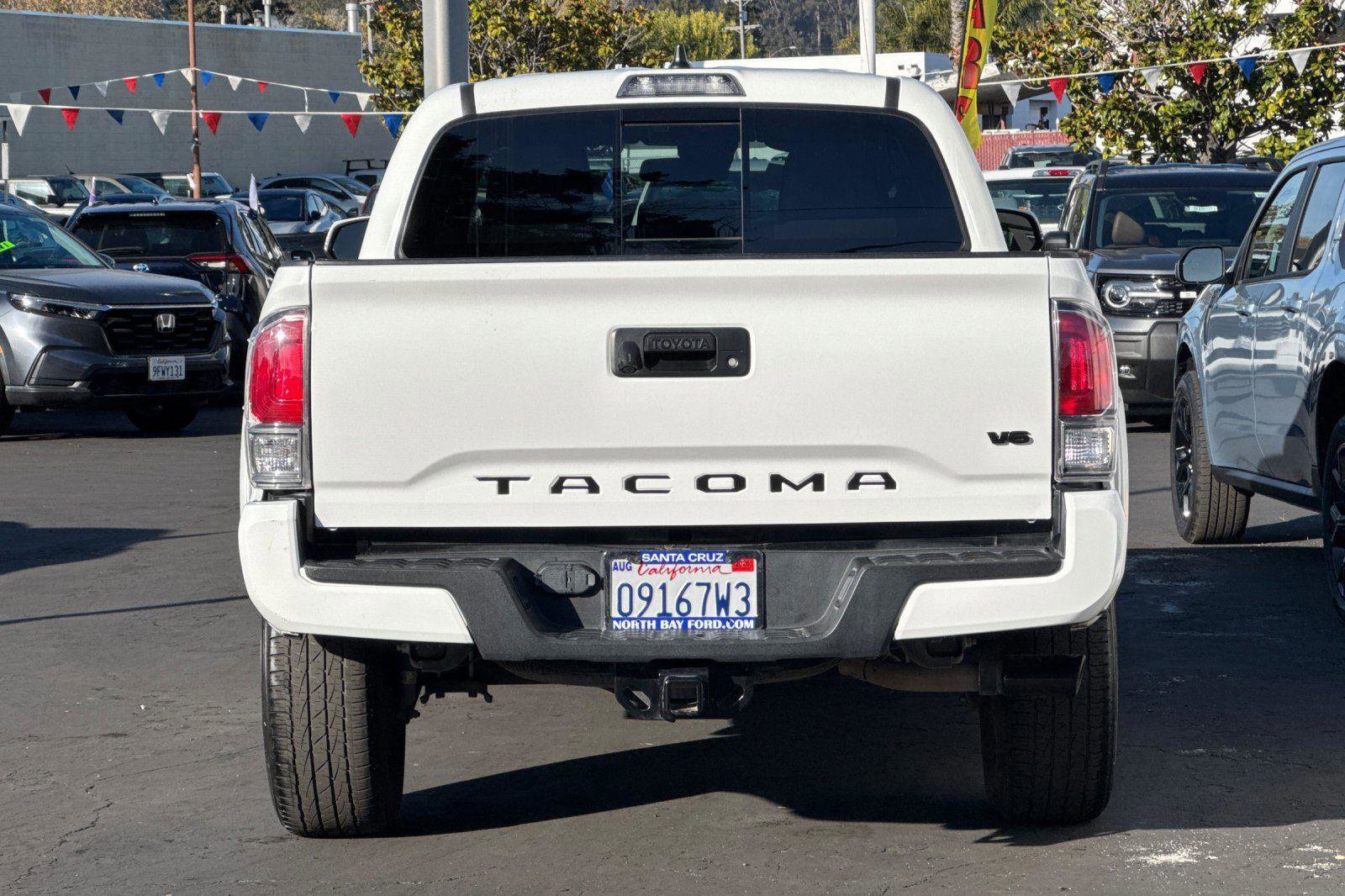 Used 2022 Toyota Tacoma TRD Sport image 4