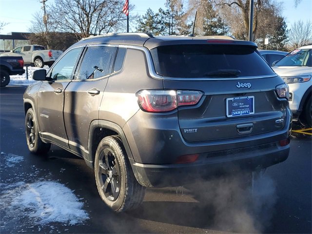 Used 2018 Jeep Compass Latitude image 3