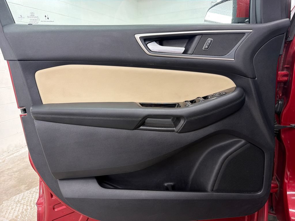 Certified 2020 Ford Edge SEL w/ Convenience Package FWD image 16