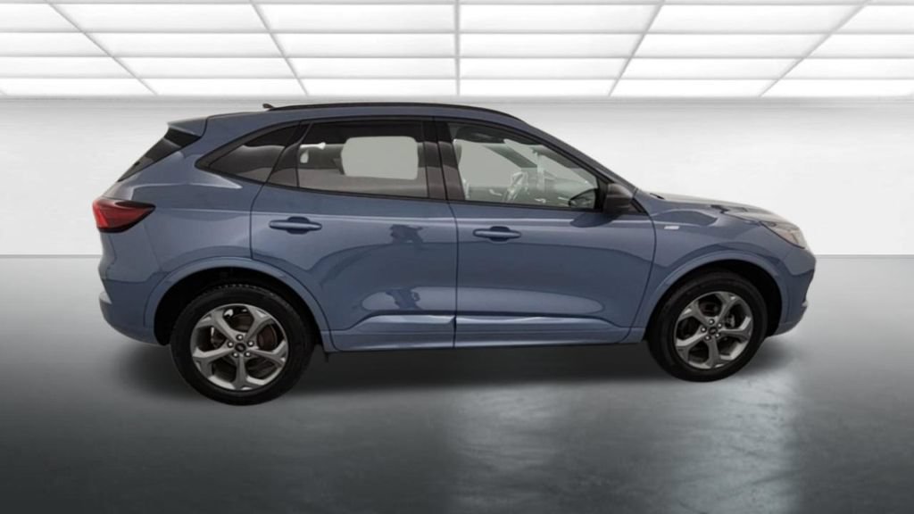 Certified 2024 Ford Escape ST-Line w/ Tech Pack #1 AWD/4WD image 9