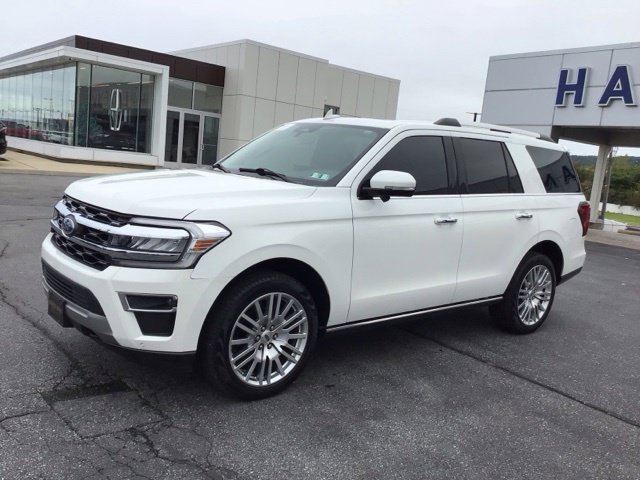 Certified 2024 Ford Expedition Limited AWD/4WD image 2