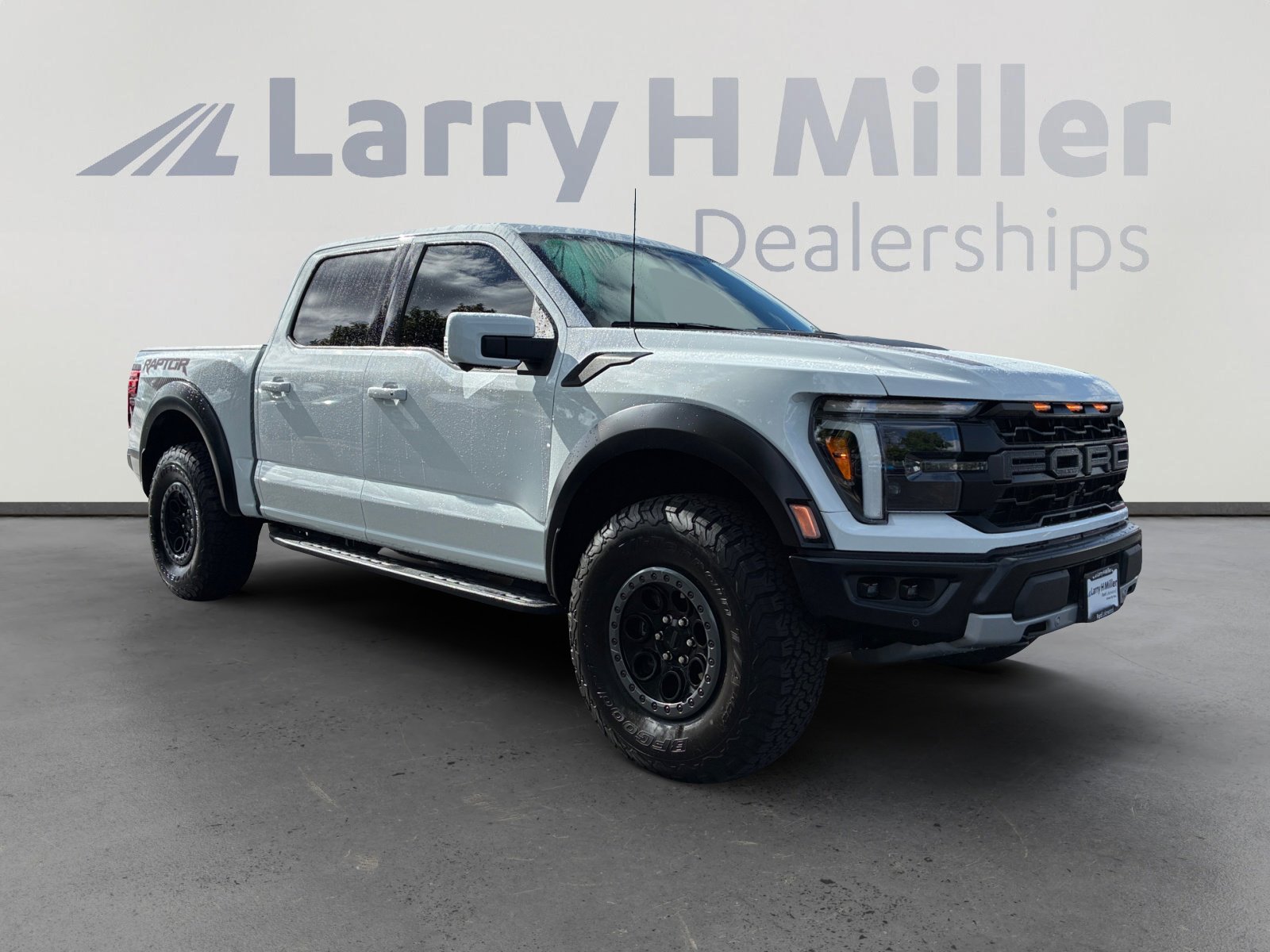 Certified 2025 Ford F150 Raptor AWD/4WD image 7