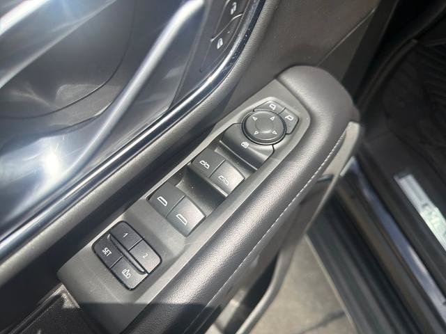 Used 2022 Chevrolet Tahoe LT AWD/4WD image 16