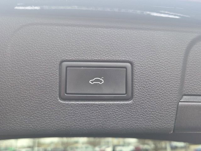 Used 2022 Volkswagen Atlas SEL image 12