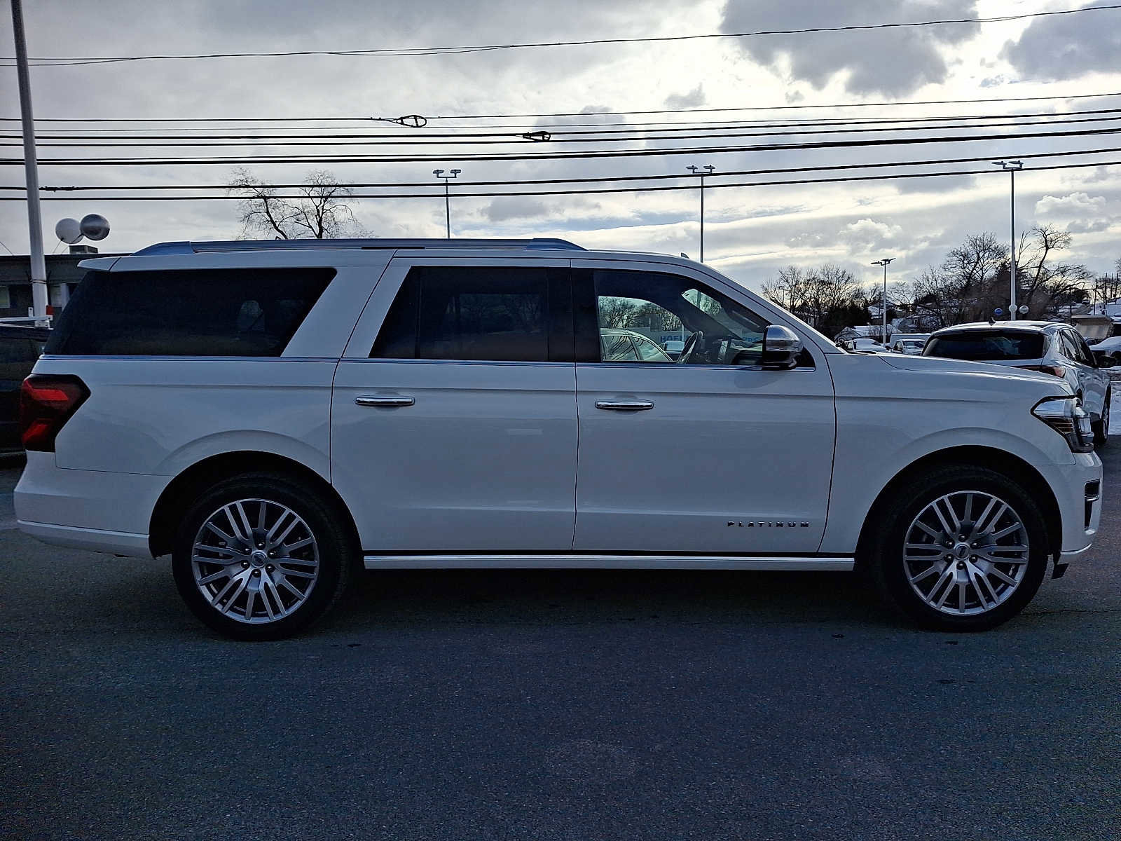 Certified 2022 Ford Expedition Max Platinum image 5