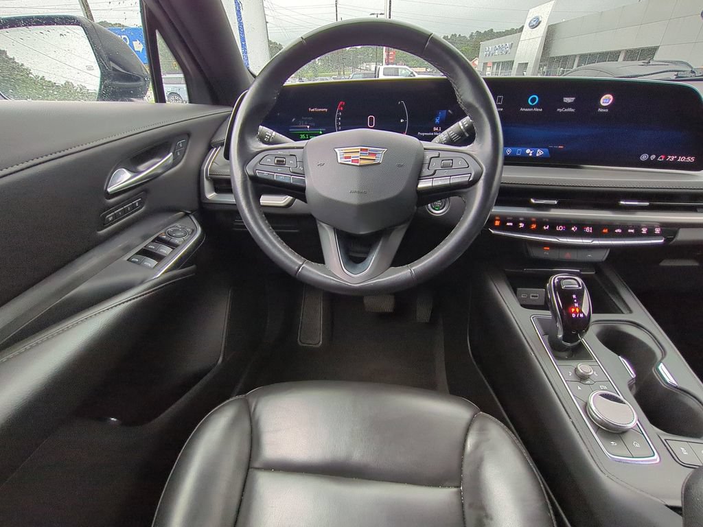 Used 2024 Cadillac XT4 Premium Luxury FWD image 18
