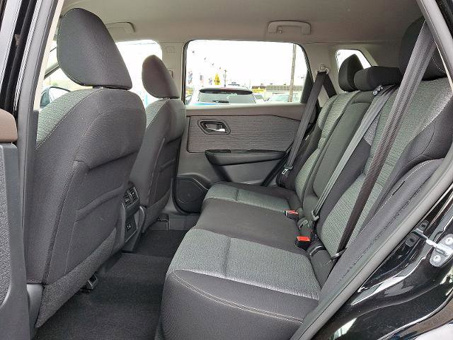 Used 2021 Nissan Rogue SV image 10