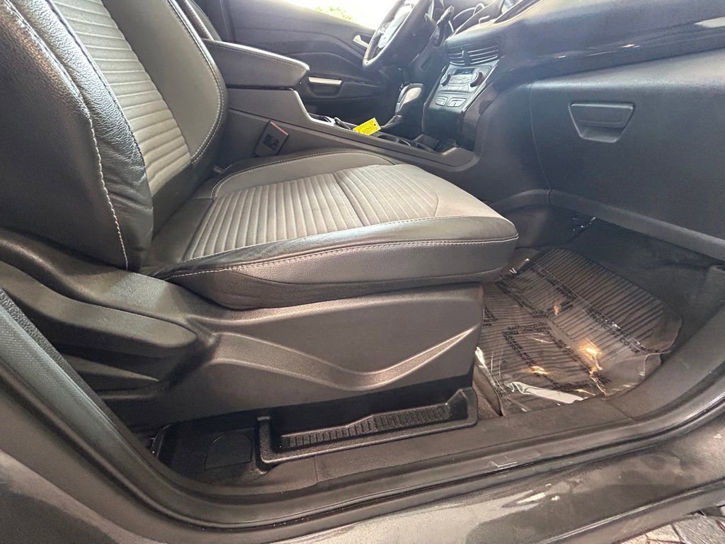 Certified 2019 Ford Escape SE AWD/4WD image 25