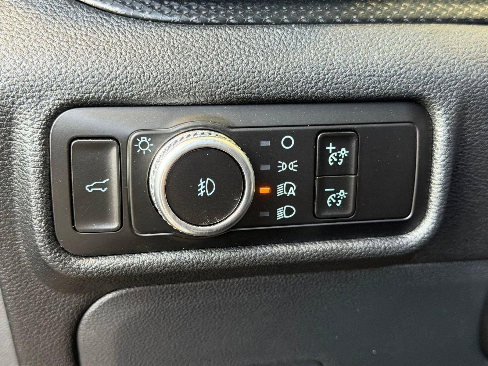 Certified 2023 Ford Explorer ST-Line AWD/4WD image 19