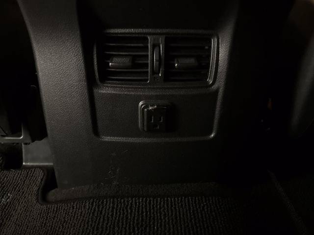 Used 2018 Nissan Titan SV w/ SV Convenience Package AWD/4WD image 22