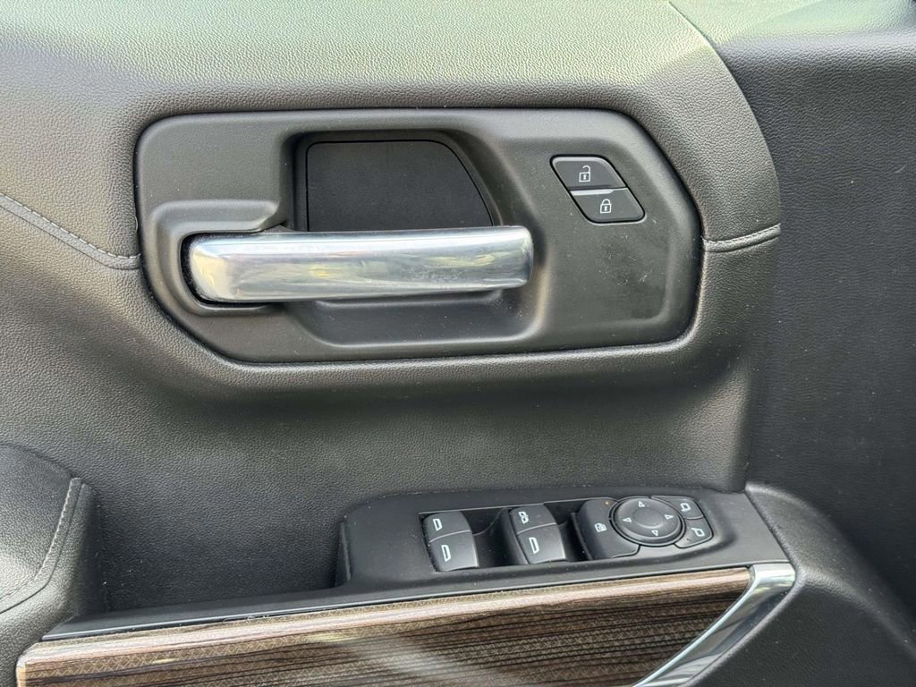 Used 2022 Chevrolet Silverado 1500 LT image 23