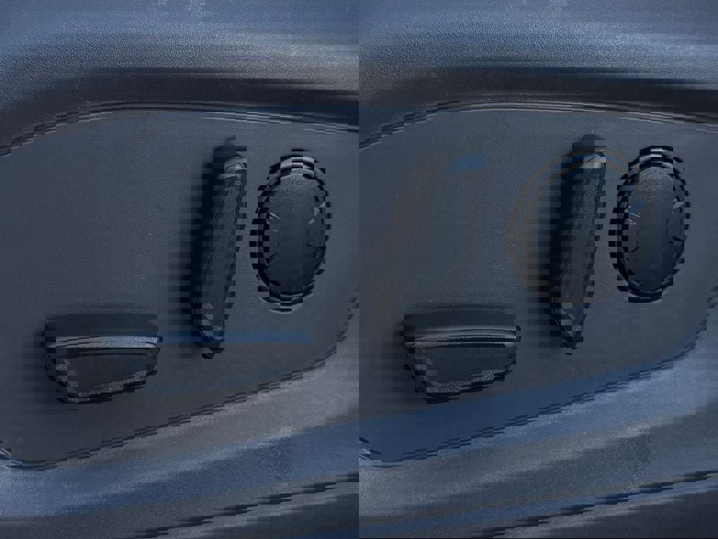 Certified 2023 Ford Explorer Platinum w/ Technology Package image 21