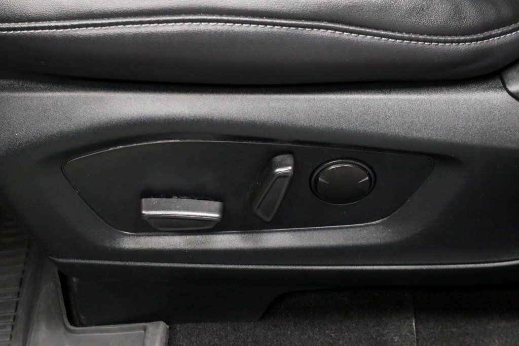 Certified 2023 Ford Explorer XLT w/ Equipment Group 202A image 31