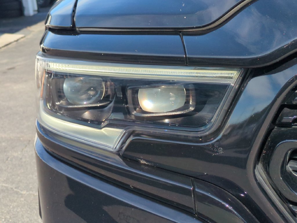 Used 2022 RAM 1500 Limited AWD/4WD image 11