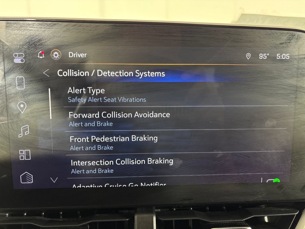 Used 2025 Chevrolet Equinox LT w/ Safety and Technology Package FWD image 28