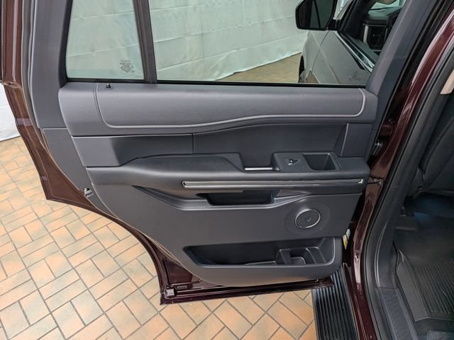 Certified 2024 Ford Expedition XLT AWD/4WD image 18