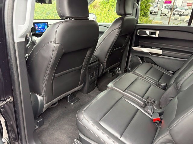 Certified 2024 Ford Explorer XLT w/ Equipment Group 202A AWD/4WD image 14