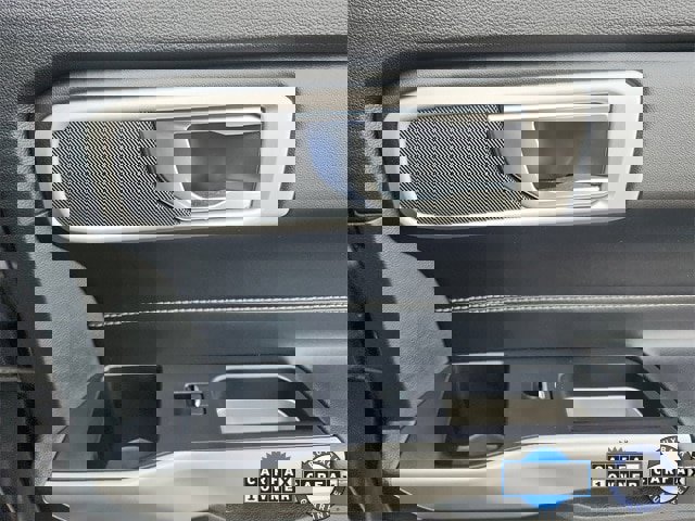 Certified 2022 Ford Explorer XLT w/ Equipment Group 202A image 32