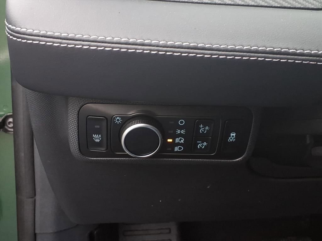 Certified 2025 Ford Mustang Mach-E Premium image 18