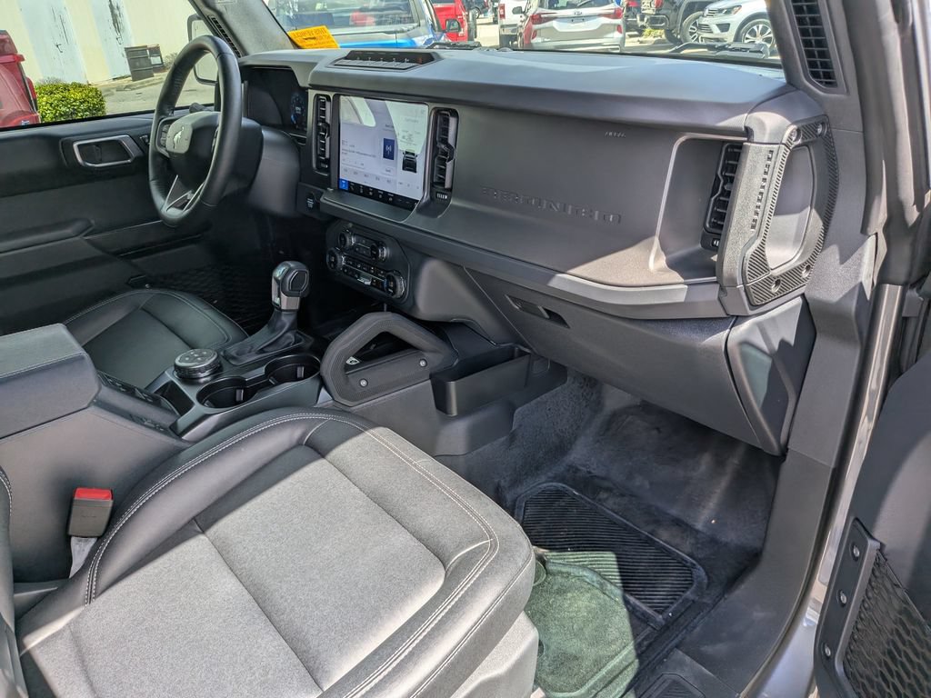 Certified 2025 Ford Bronco Badlands AWD/4WD image 12