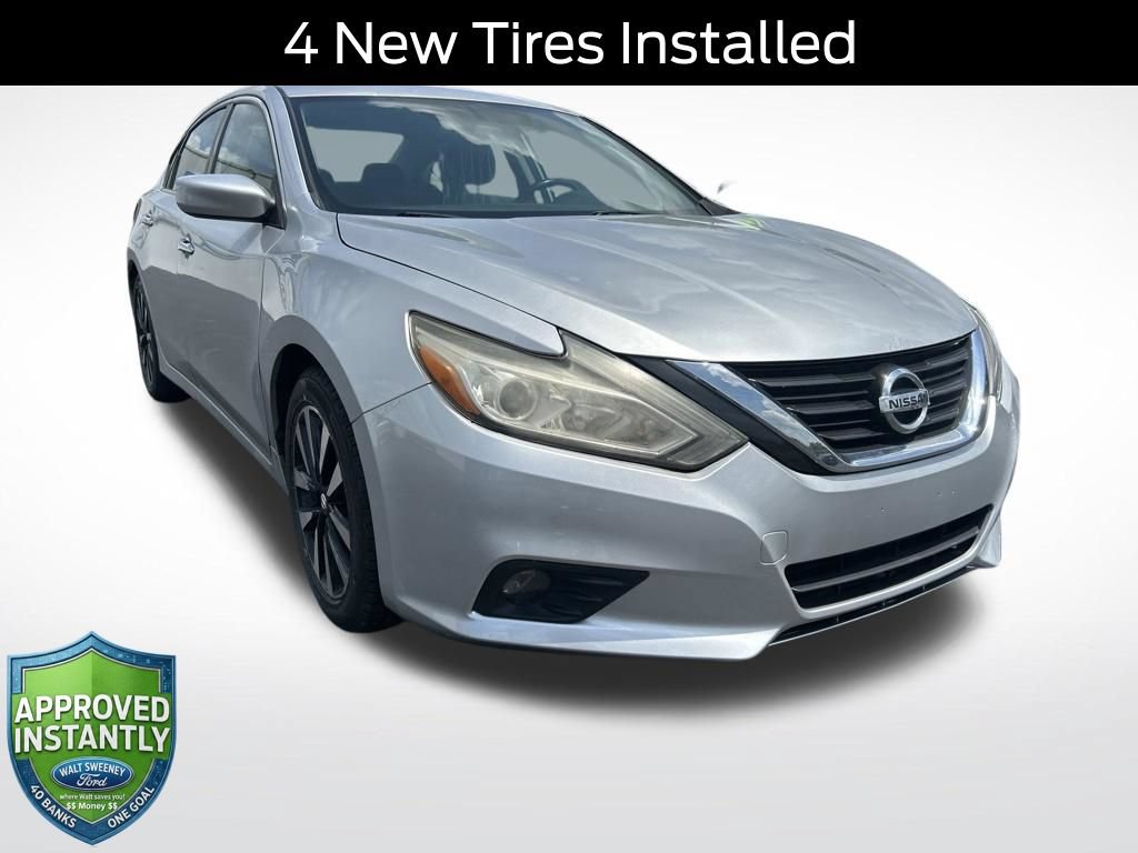 Used 2018 Nissan Altima 2.5 SV FWD image 1
