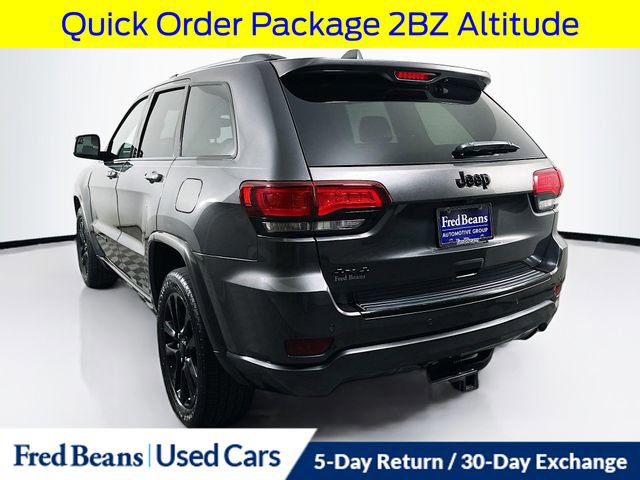 Used 2018 Jeep Grand Cherokee Altitude AWD/4WD image 7